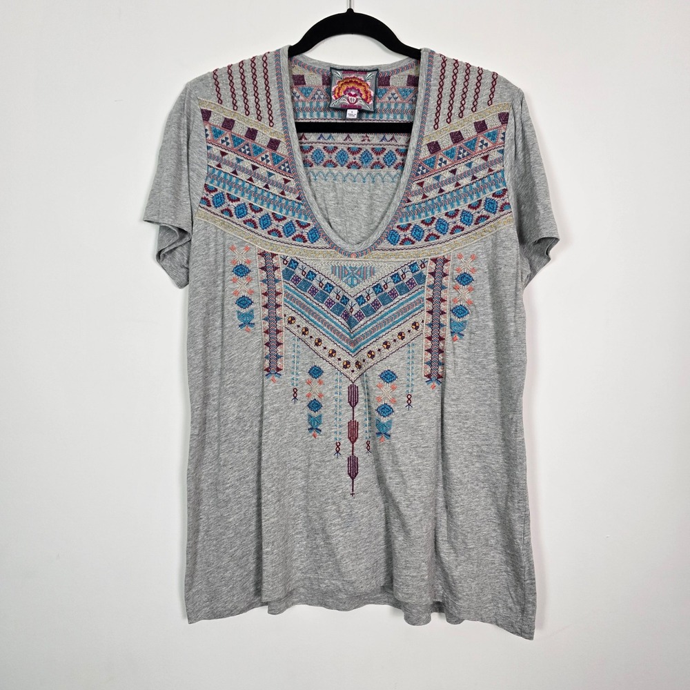 Johnny Was Embroidered V-Neck T-Shirt Womens Large Gray Boho Geometric Cottage